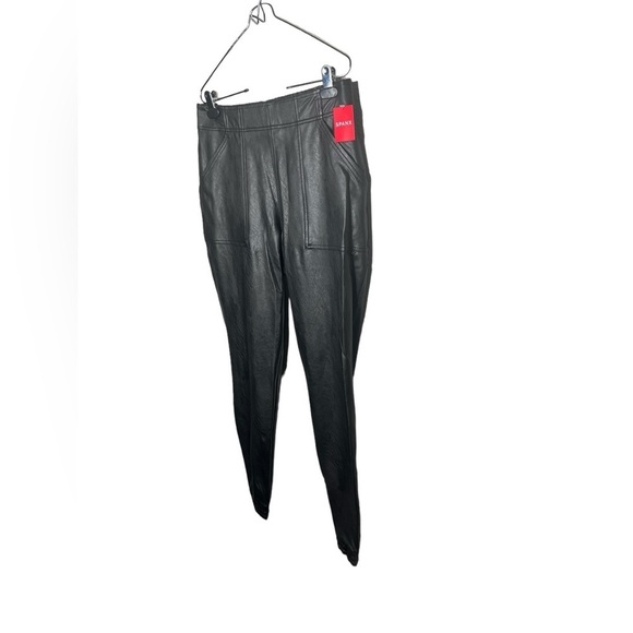Spanx Women's Black Leather Like Jogger Rise High - Picture 8 of 17